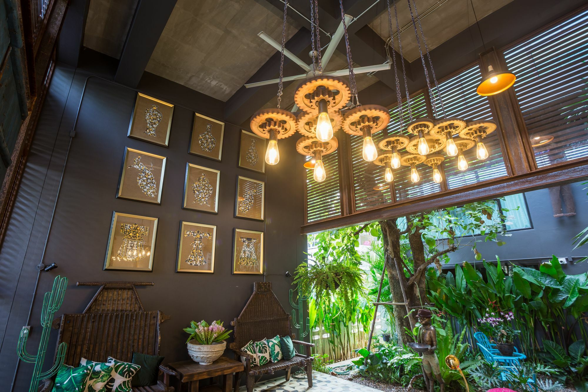 River Art Hotel Chiang Mai Exteriör bild